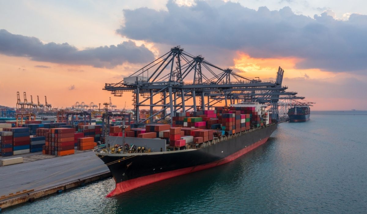 The Easy Trade Solution International team at work